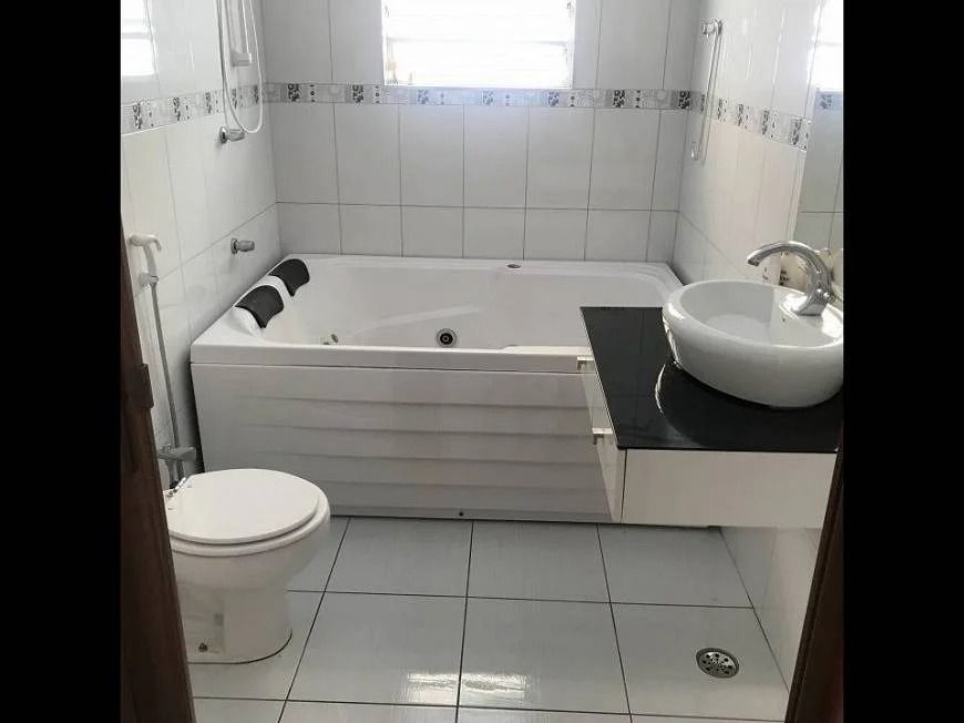 Sobrado à venda no Alves Dias: 