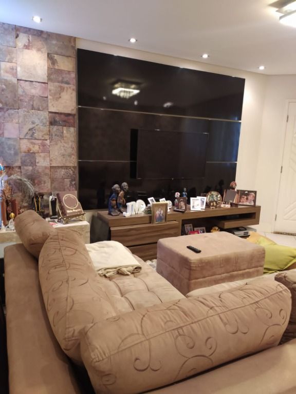 Sobrado à venda no Vila Valparaíso: 