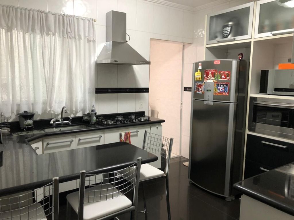 Sobrado à venda no Vila Alzira: 