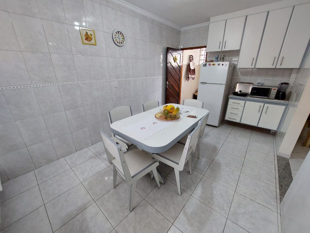 Sobrado à venda no Vila Baeta Neves: 