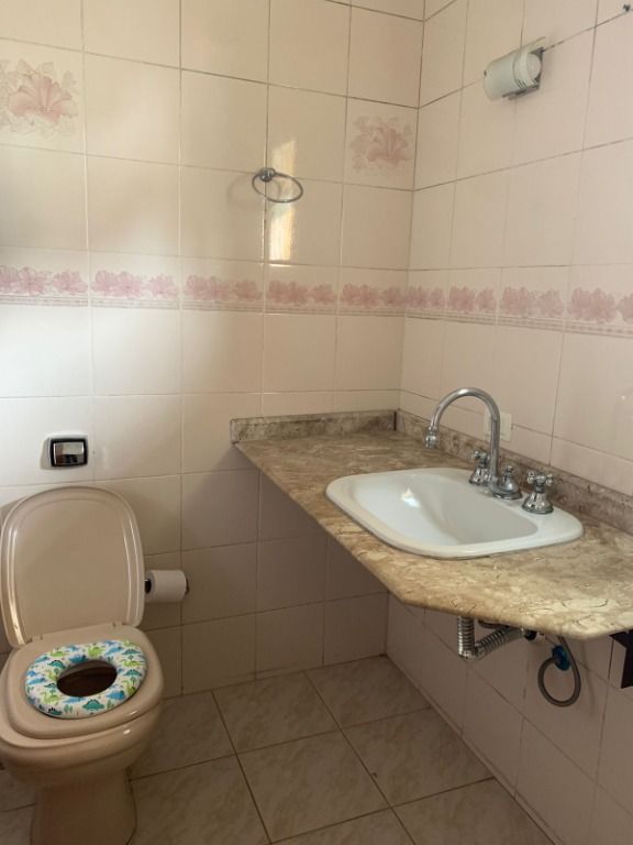 Sobrado à venda no Jardim Wallace Simonsen: 