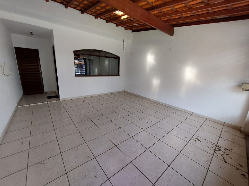 Sobrado à venda no Vila Scarpelli: 