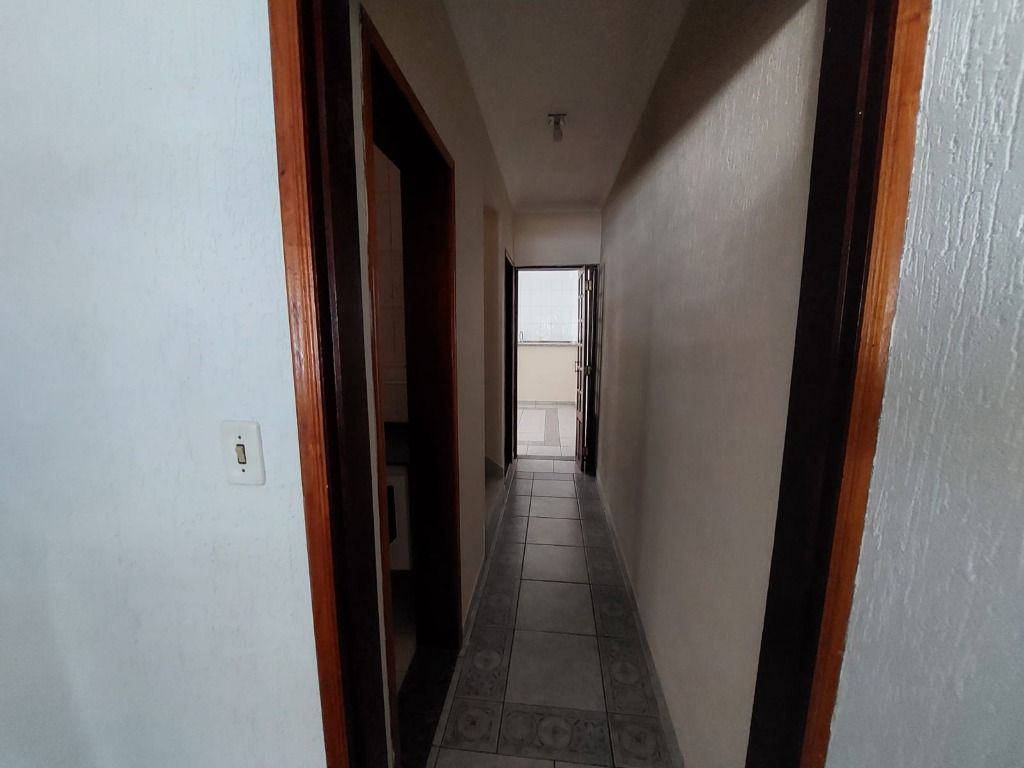 Sobrado à venda no Vila Scarpelli: 