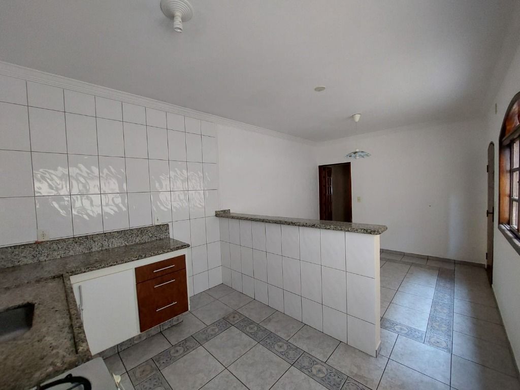 Sobrado à venda no Vila Scarpelli: 