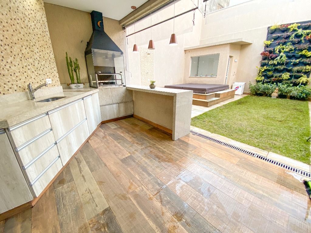 Sobrado à venda no Santa Maria: 