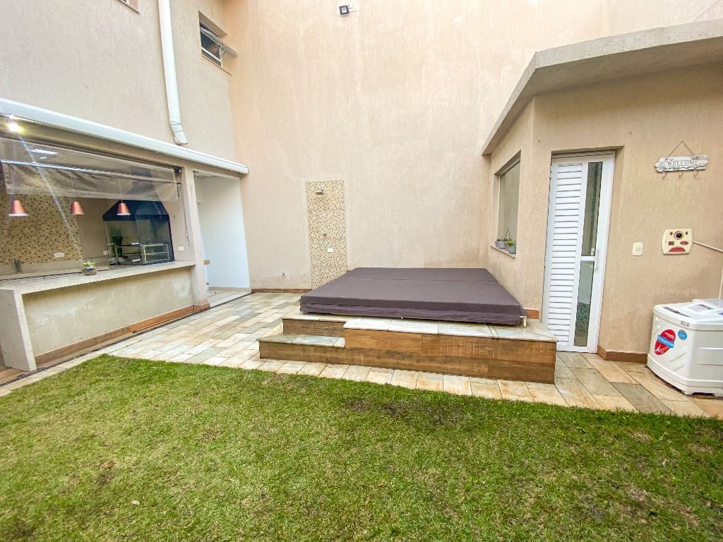 Sobrado à venda no Santa Maria: 