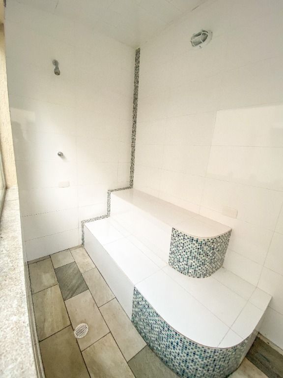 Sobrado à venda no Santa Maria: 