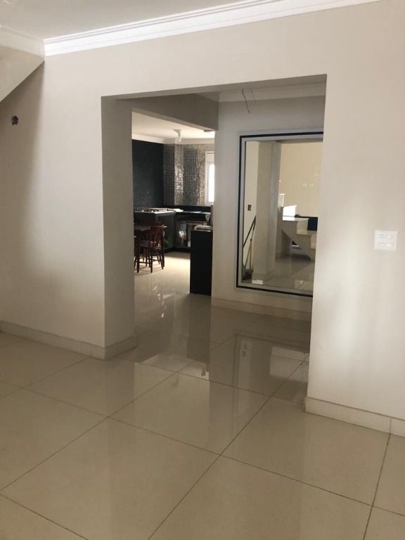 Sobrado à venda no Vila Gilda: 