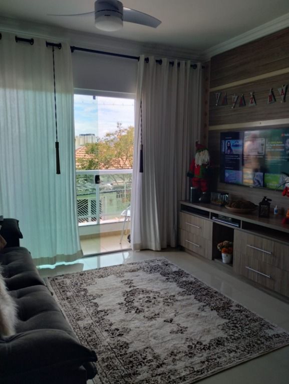 Sobrado à venda no Vila Cecília Maria: 