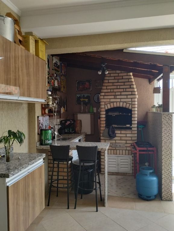 Sobrado à venda no Vila Cecília Maria: 