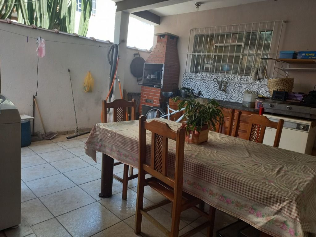 Sobrado à venda no Jardim Ocara: 