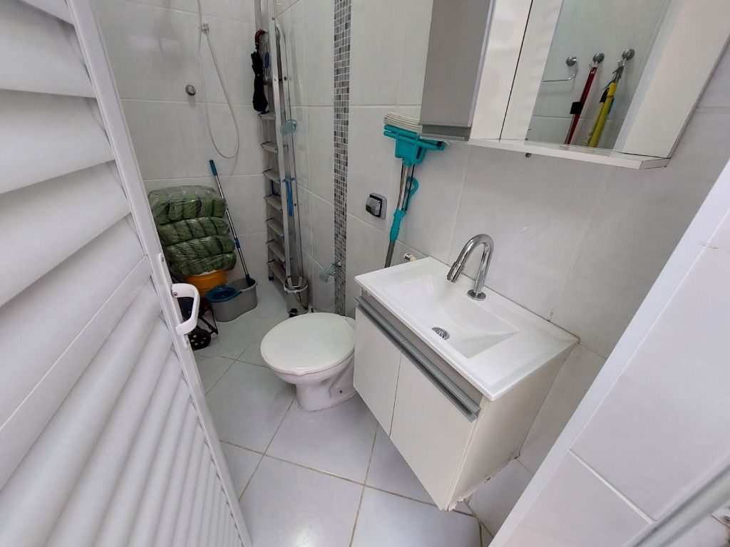 Sobrado à venda no Vila Scarpelli: 