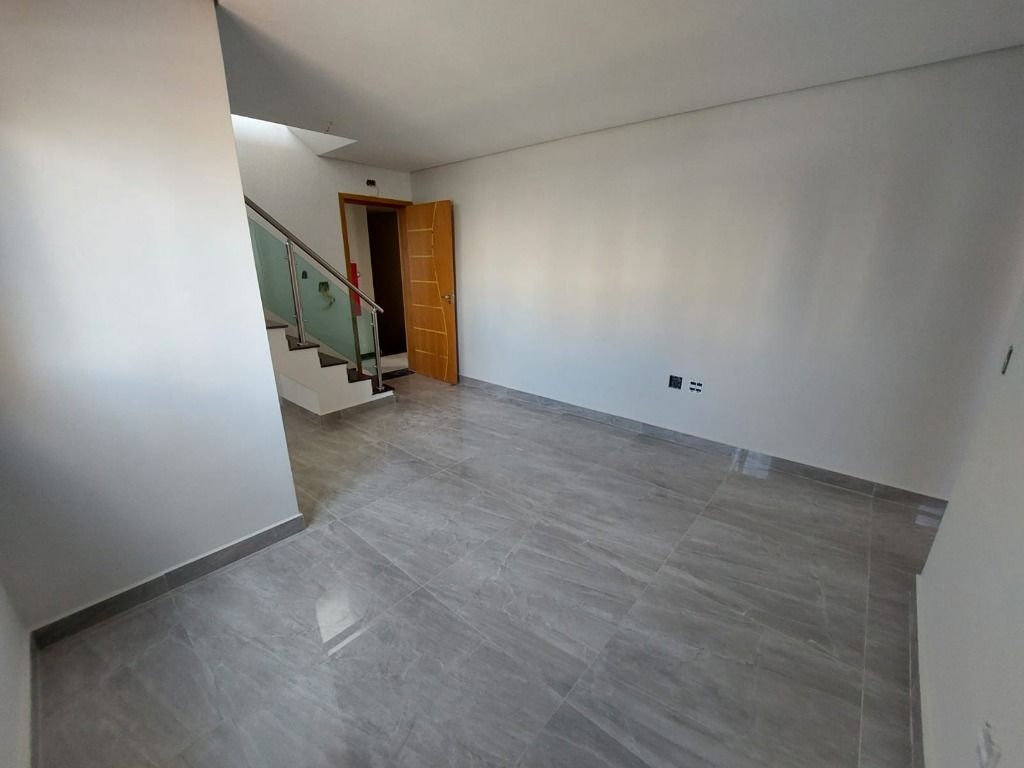 Cobertura à venda no Vila Valparaíso: 