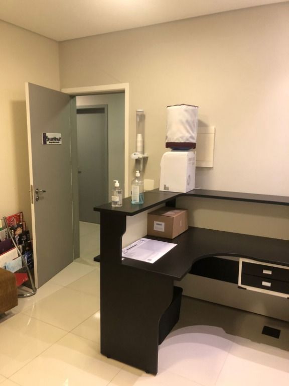 Sala à venda no Centro: 