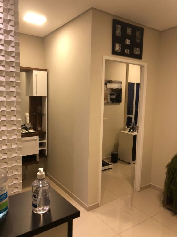 Sala à venda no Centro: 