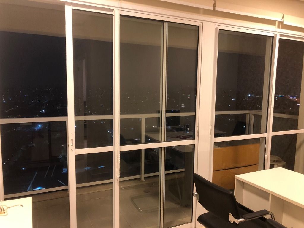 Sala à venda no Centro: 