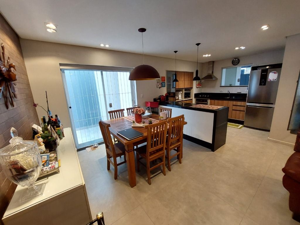 Casa à venda no Jardim Paraíso: 