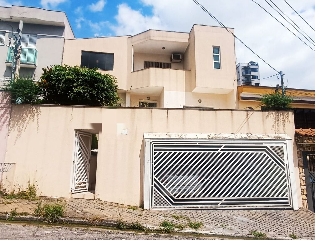 Sobrado à venda no Campestre: 