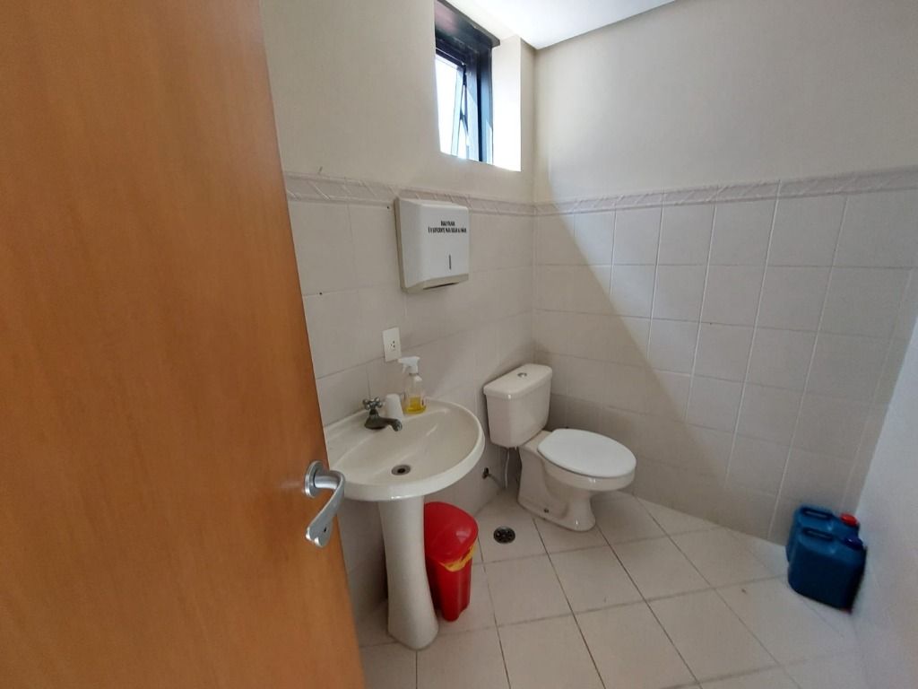 Sala à venda no Centro: 