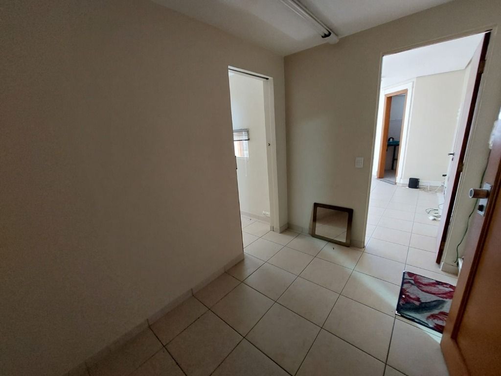 Sala à venda no Centro: 