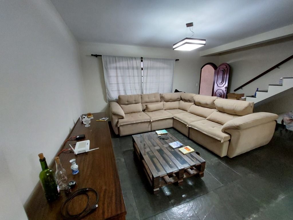 Sobrado à venda no Jardim Ocara: 