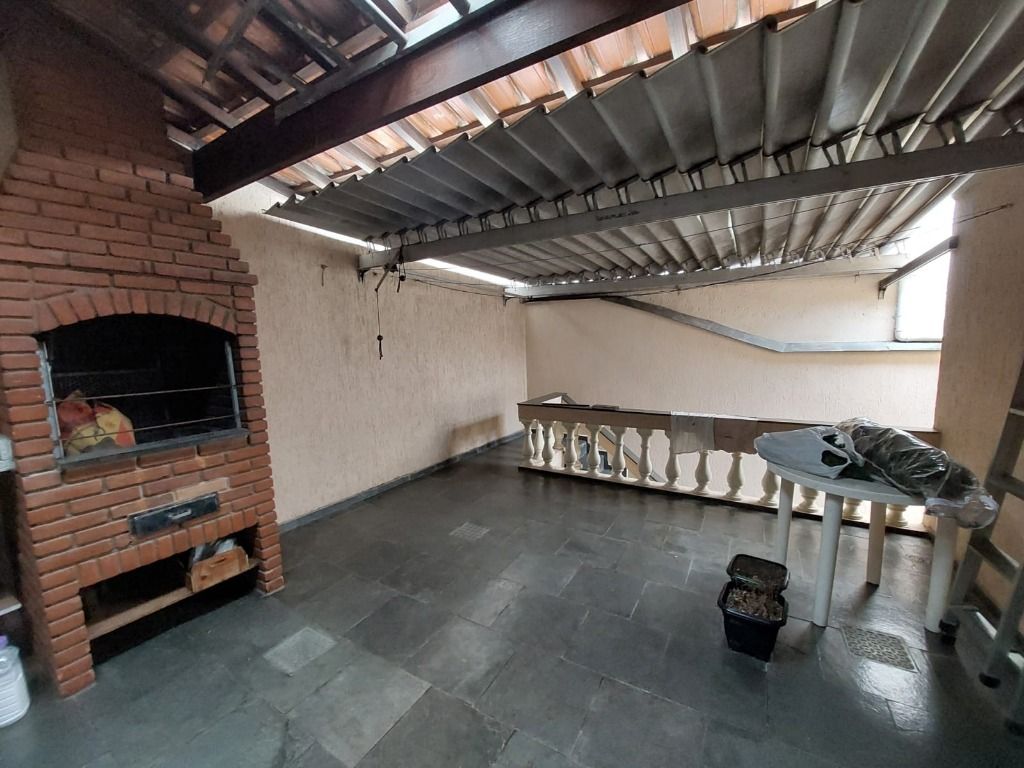 Sobrado à venda no Jardim Ocara: 