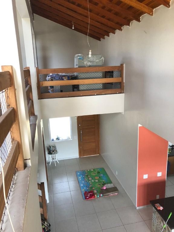 Sobrado à venda no Aglomeração Urbana de Jundiaí: 