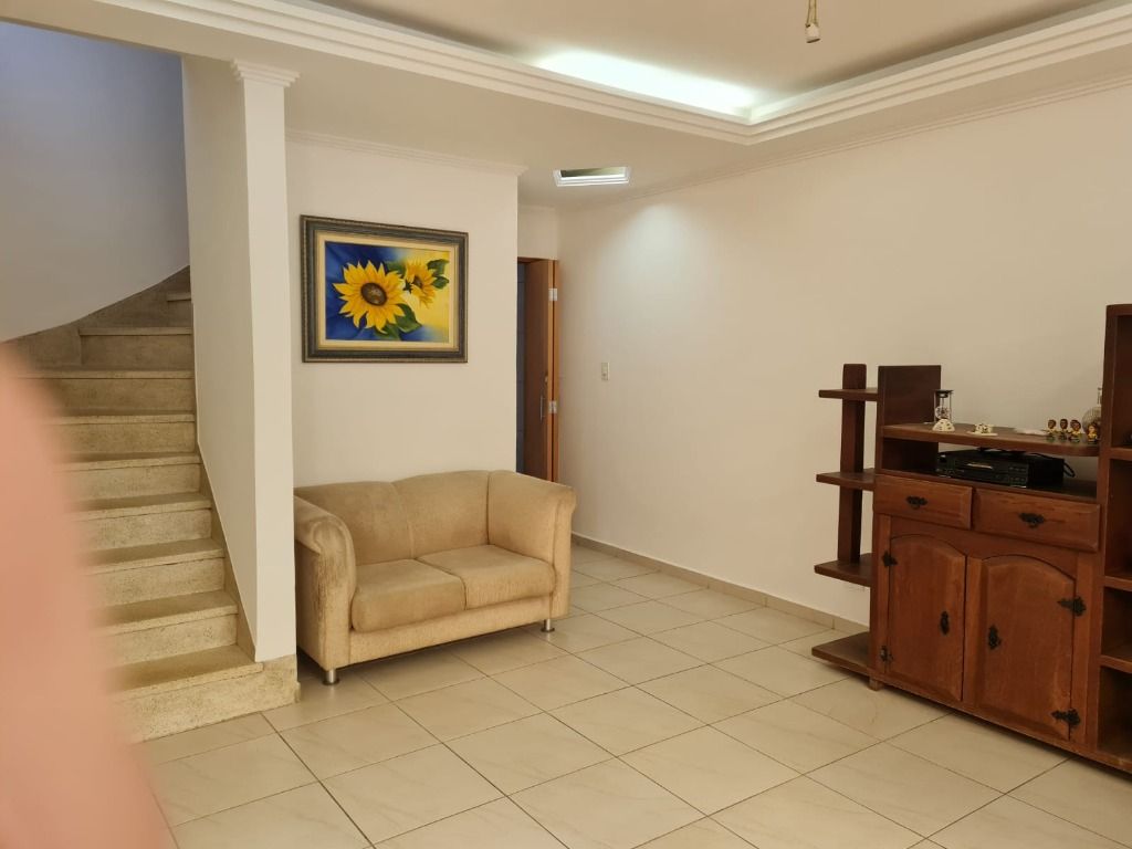 Sobrado à venda no Santa Terezinha: 