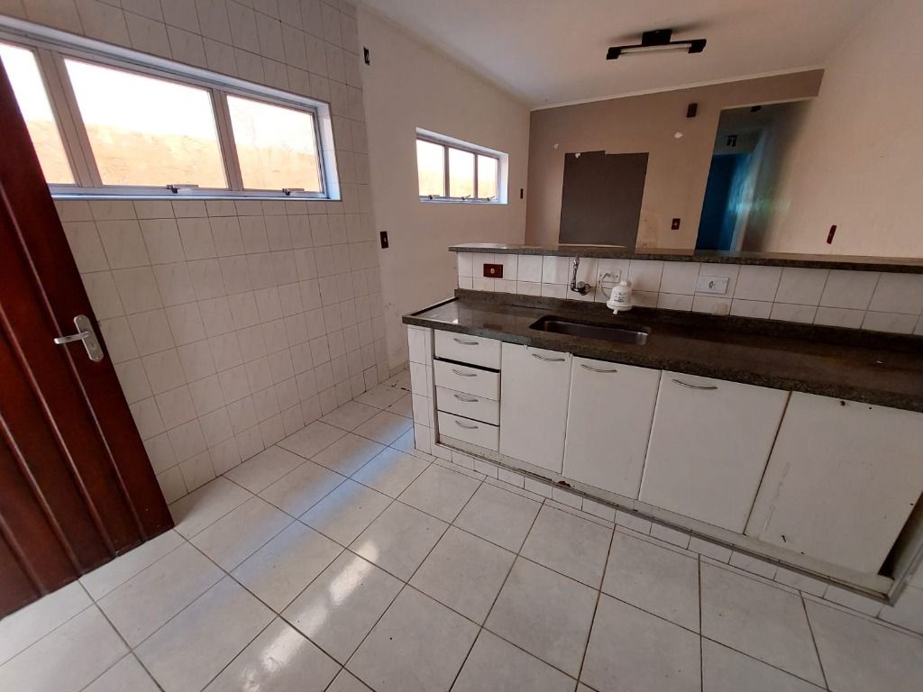 Sobrado à venda no Jardim Ocara: 