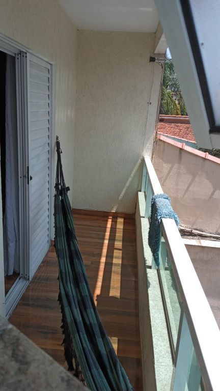 Sobrado à venda no Vila Eldízia: 