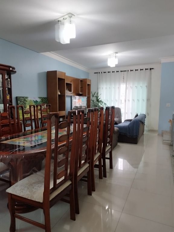 Sobrado à venda no Vila Scarpelli: 