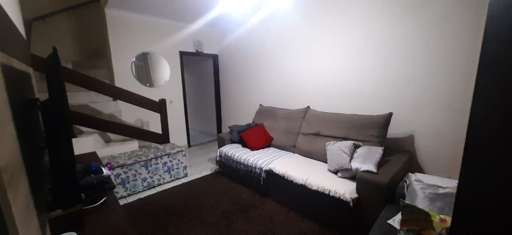 Sobrado à venda no Jardim Cristiane: 