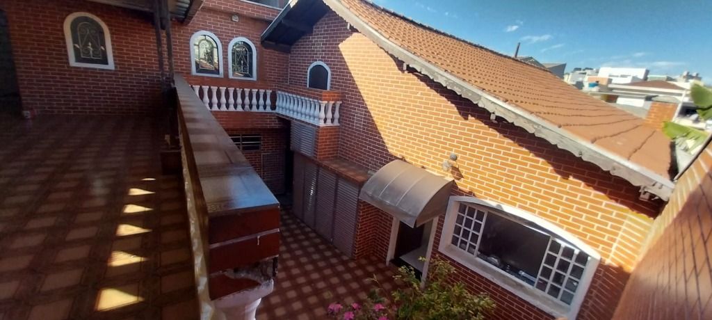 Casa à venda no Vila Scarpelli: 