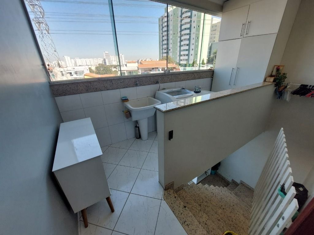 Sobrado à venda no Vila Pinheirinho: 