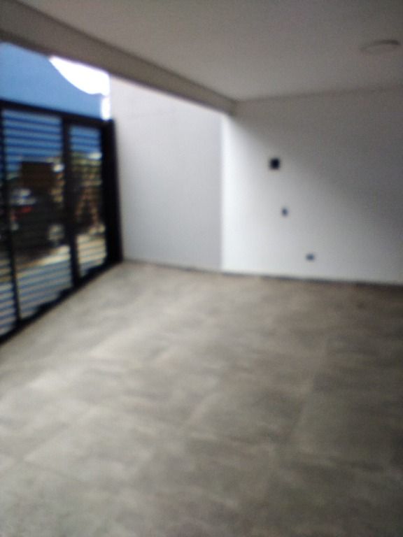 Sobrado à venda no Vila Eldízia: 