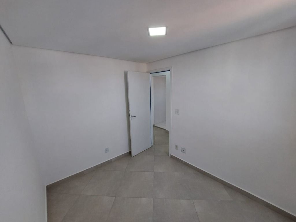 Cobertura à venda no Jardim Cristiane: 