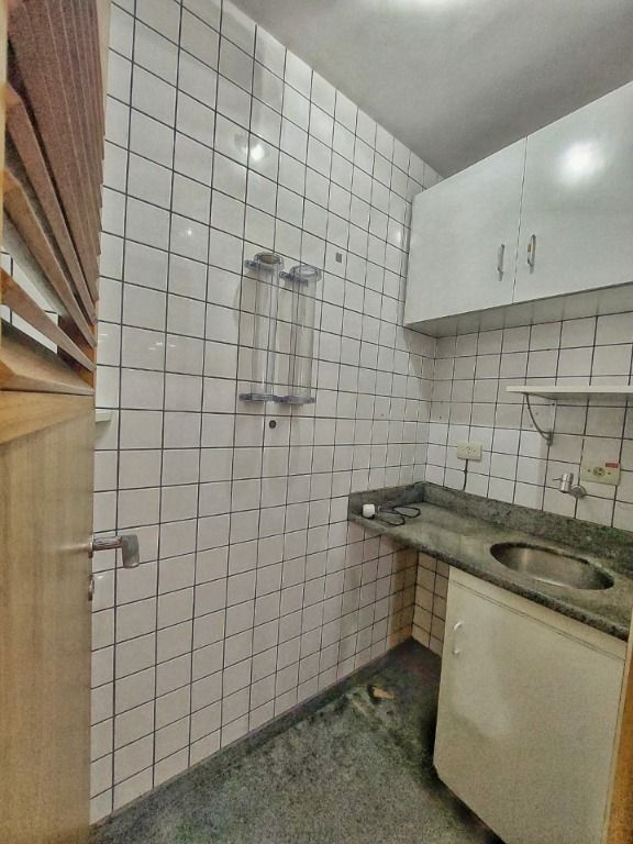 Sala à venda no Centro: 