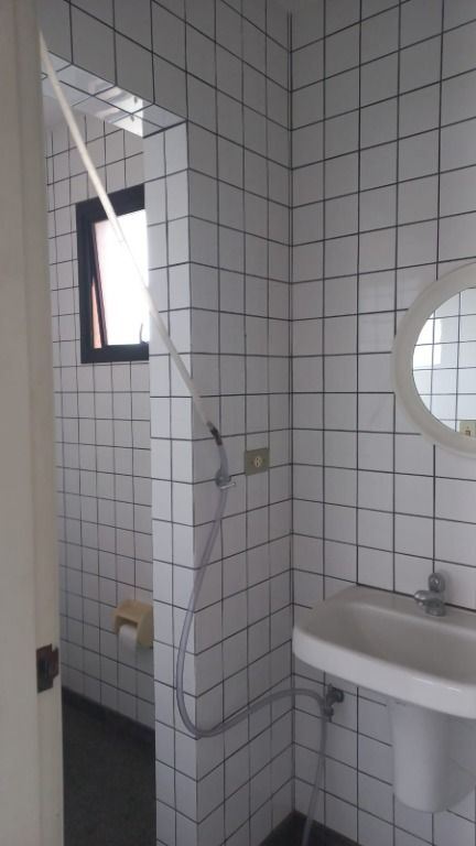 Sala à venda no Centro: 