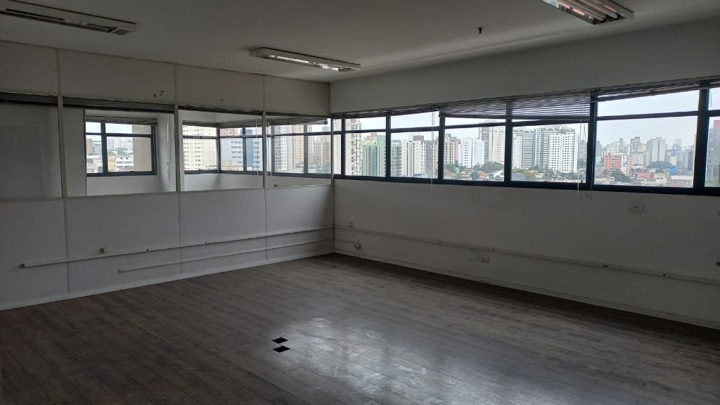 Sala à venda no Centro: 