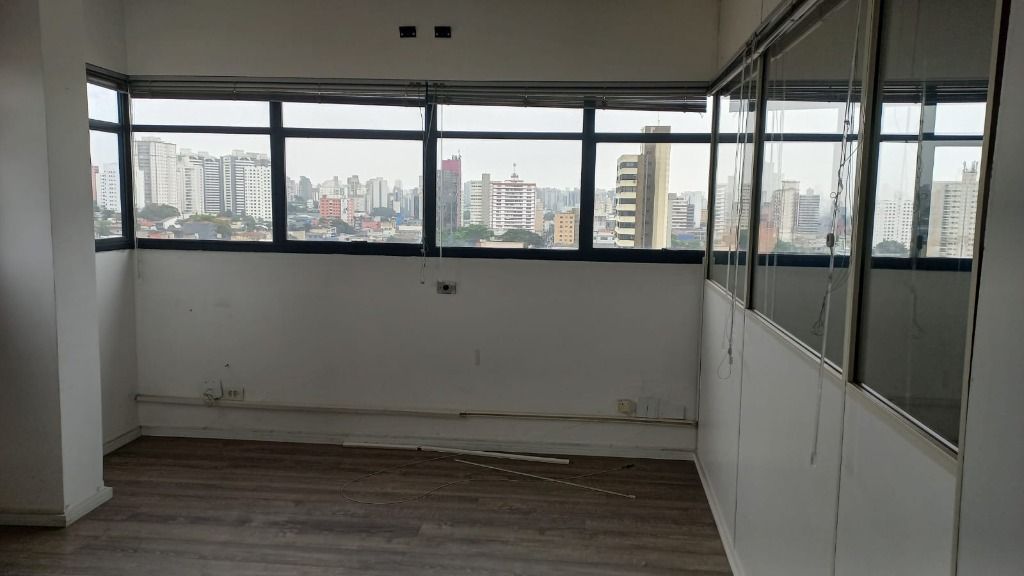 Sala à venda no Centro: 