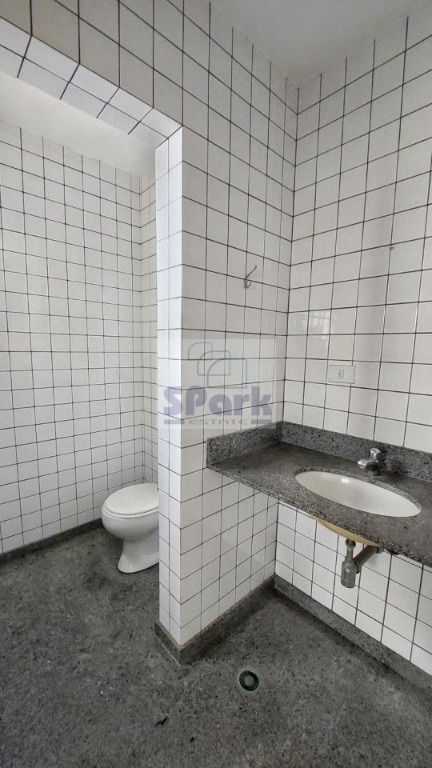 Sala à venda no Centro: 