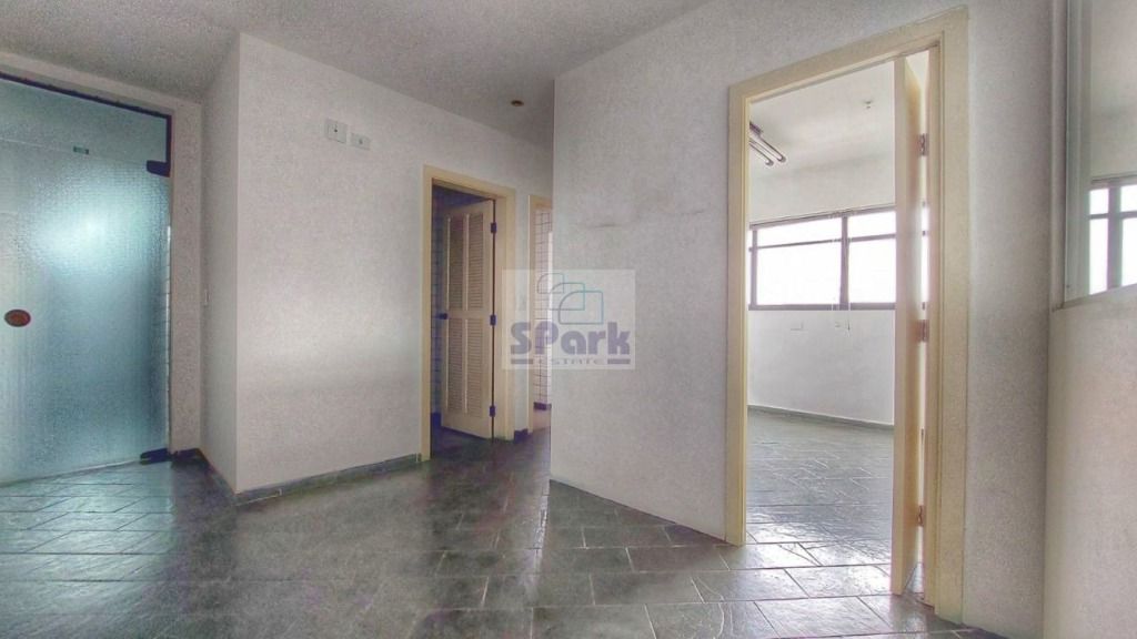 Sala à venda no Centro: 