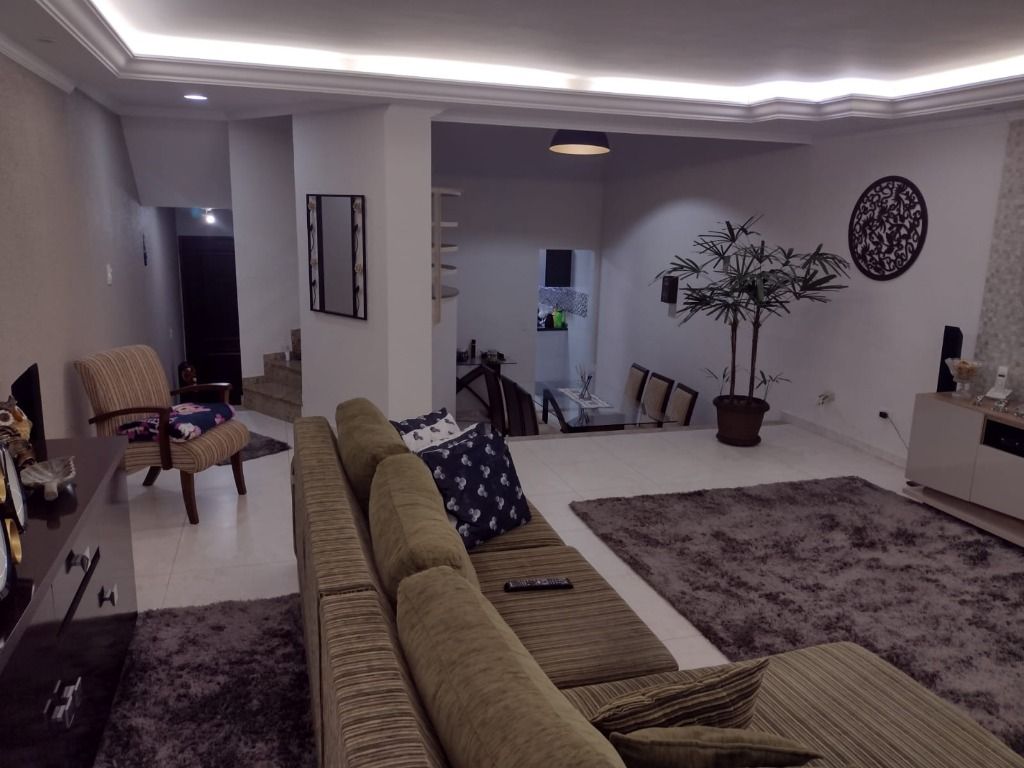 Sobrado à venda no Jardim Palermo: 