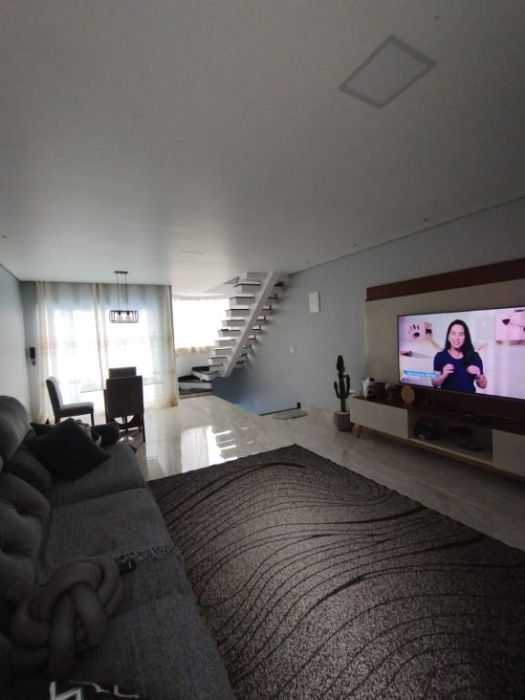 Sobrado à venda no Planalto: 