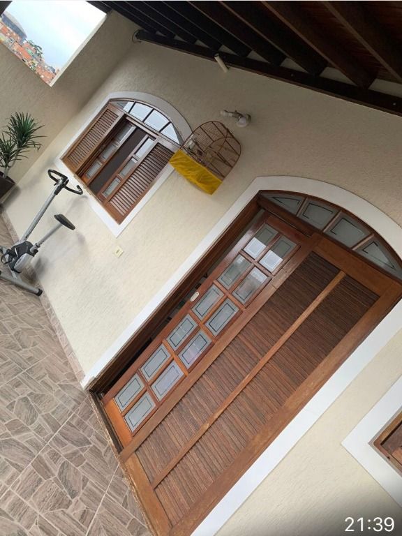 Terreno à venda no Jardim Primeiro de Maio (Chácara Fazendinha): 