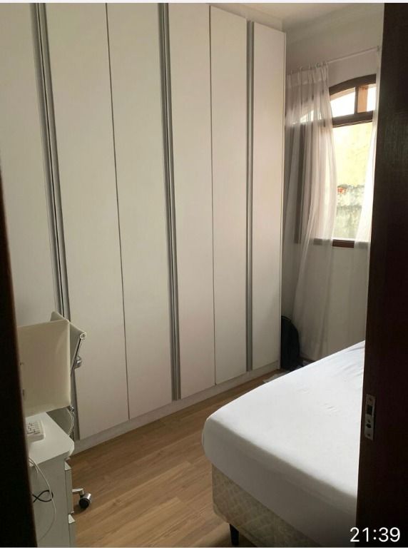 Terreno à venda no Jardim Primeiro de Maio (Chácara Fazendinha): 