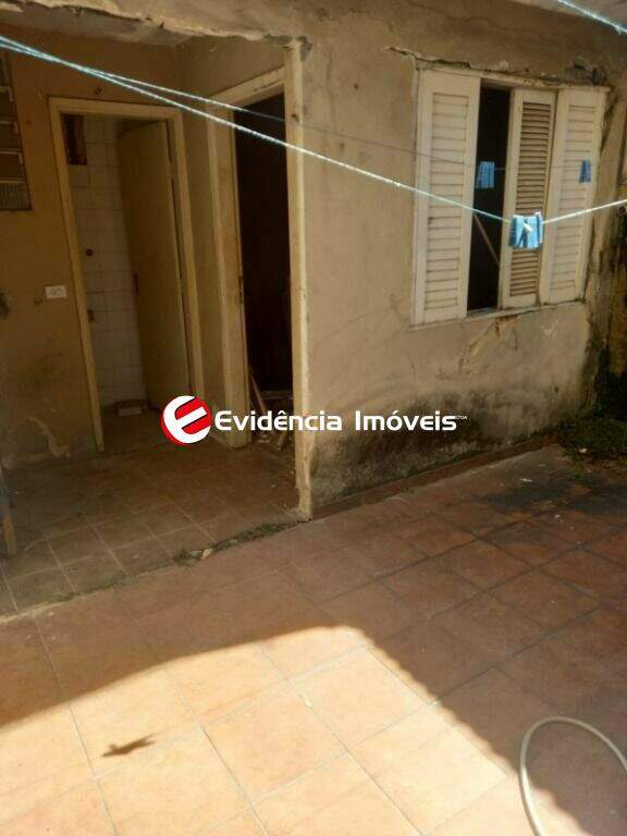 Sobrado à venda no Vila Scarpelli: 