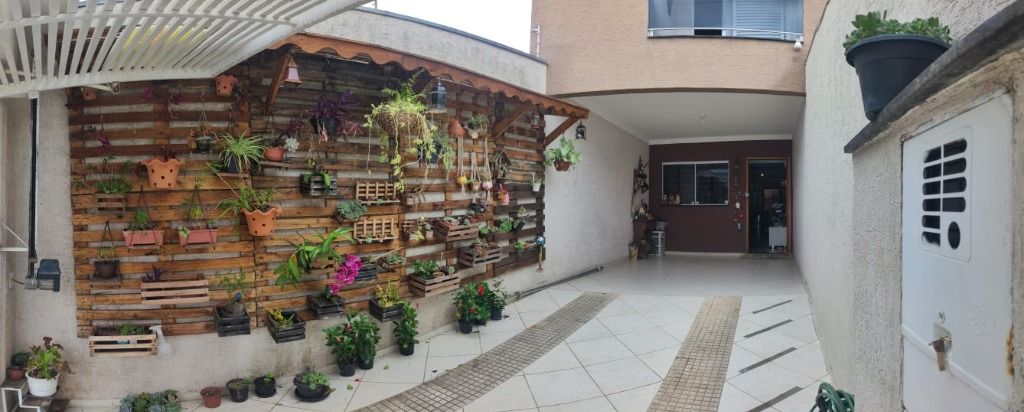 Sobrado à venda no Parque Bandeirante: 