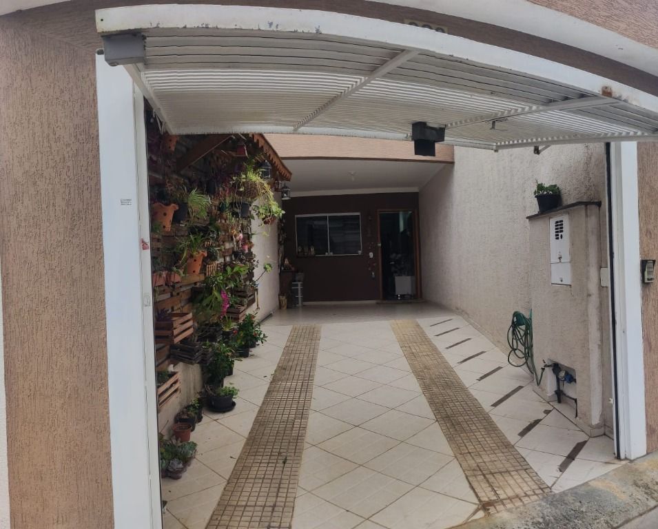 Sobrado à venda no Parque Bandeirante: 