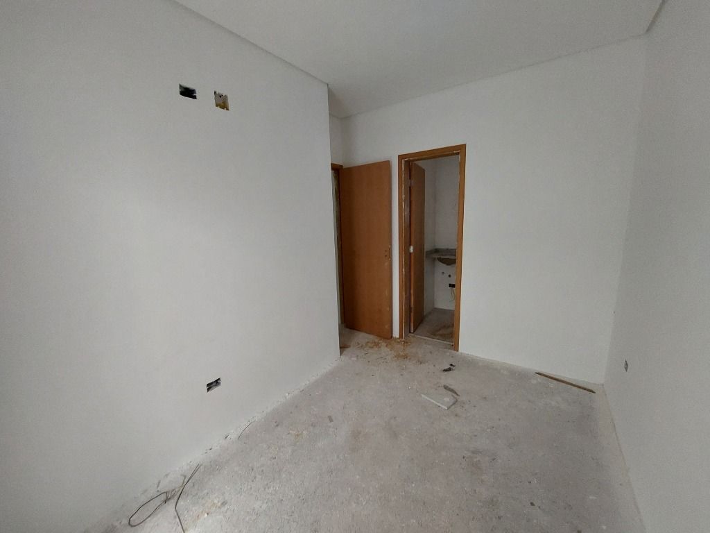Apartamento à venda no Baeta Neves: 